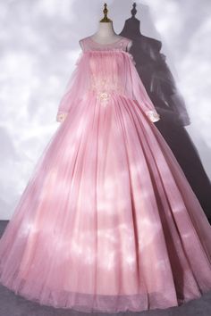 Beading Wedding Dress, Glitter Overlay, Royalty Dress, Wedding Dress Evening, Wedding Toast, Quinceanera Dresses Pink, Stunning Style, Wedding Toasts, Quinceanera Dress