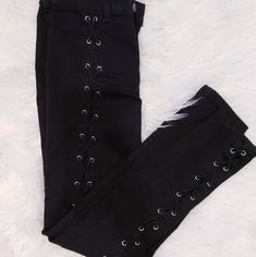 Brand New With Tags! Edgy Cotton Bottoms For Party, Edgy Cotton Party Bottoms, Edgy Black Bottoms From Forever 21, Forever 21 Black Bottoms For Spring, Edgy Fitted Bottoms From Forever 21, Edgy Forever 21 Bottoms For Night Out, Edgy Forever 21 Fall Bottoms, Edgy Night Out Bottoms From Forever 21, Forever 21 Jeans