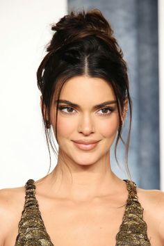 Fresh Hairstyles, Kendall Jenner Face, Fresh Hair, Curly Hairstyles, Kendall Jenner, Hair Inspo, Bridal Hair, Wedding Reception