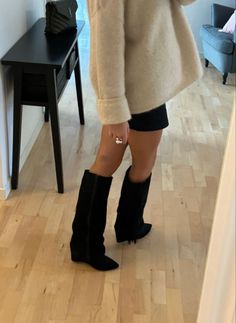 Stockholm Style Shoes, Stockholm Stil, Estilo Indie, Mode Zara, Chique Outfits, Stockholm Style, Autumn Fits, Paris Mode