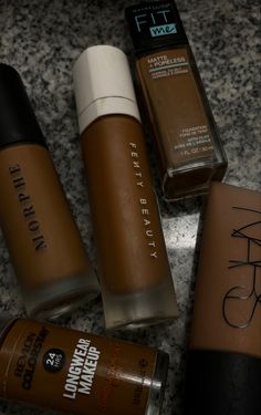 Brown Foundation Aesthetic, Dark Skin Makeup Products, Make Up Aesthetic Beauty Products, Makeup Items Aesthetic, Makeup Items List, Dark Skin Aesthetic, Foundation Aesthetic, Makeup Aesthetic Products, 2024 Brown