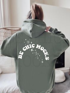 Hoodie Mockup, Green Hoodie, Military Green, Look Chic, Unisex Hoodies, Lifestyle, Sweatshirts, Green, How To Wear