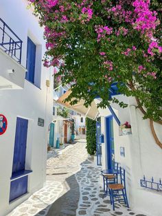 #greece #greecevacation #santorini #mykonos #greeceaesthetics #greecetravel #travel Santo Rini Greece, Greek Town Aesthetic, Skiathos Greece Mamma Mia, Skopelos Aesthetic, Skopelos Greece Aesthetic, Skiathos Aesthetic, Greece Aestethic, Travel Aesthetic Greece, Accent Wall Trends