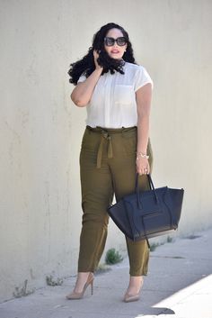 Calça clochard: 35 maneiras de incluir a peça no look (Como Usar) Plus Size Tips, Sukienki Plus Size, Plus Size Work, Dresses Cheap, Plus Size Models, Fashion Weeks