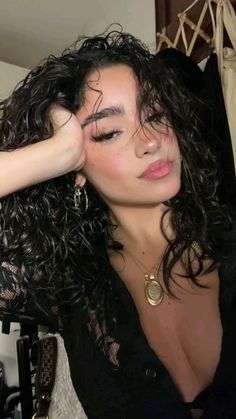 Best Haircuts For Women, Best Haircuts, Curly Girl Hairstyles, Haircuts For Women, Hair Photo, Pixie Cuts, Hair Pictures, Dream Hair, Long Curly Hair