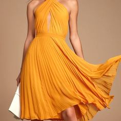 Love Your Look With The Ali & Jay Marigold Pleated Halter Midi Dress! Pleated Woven Chiffon Falls From A Tying, Halter Neckline, Into A Crisscrossing Bodice, With Sexy Keyhole Cutout, And An Open Back. Banded High Waist (With Elastic At Back For Fit) Tops A Twirl-Worthy Midi Skirt, With Side Slit At The Hem. Retail $138 Fully Lined. Self & Lining: 100% Polyester. Dry Clean Only. Imported. Short Evening Dresses, Long White Maxi Dress, Mustard Yellow Dress, Pleated Halter Dress, Trendy Party Dresses, Junior Party Dresses, Halter Midi Dress, Miss Dress, Soho House