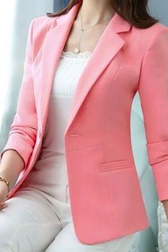 Ladies Blazer Design, Formal Blazer Outfits, Womens Dress Coats, Business Casual Blazer, Blazer Outfits For Women, Formal Wear Women, Ladies Blazer, Stylish Blazer, Blazer Jackets For Women