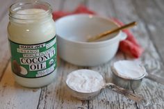 This coconut oil deodorant recipe includes just 3 easy ingredients - coconut oil, cornstarch or arrowroot powder, and baking soda. Plus, it really works! #vegan #natural #deodorant Baking Soda Coconut Oil Scrub, Coconut Oil Deodorant, Kids Deodorant, Arrowroot Deodorant Coconut Oil, Baking Soda Coconut Oil, Unscented Deodorant