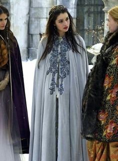 Marie Stuart, Reign Fashion, Reign Dresses, Wedding Cloak, Ac New Leaf, Mary Stuart, Adelaide Kane, Fantasy Dresses, Hooded Cloak