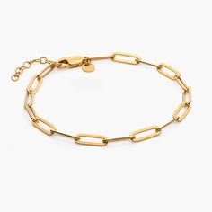 Fit Guide Safety PolicyCare InstructionsThe Showstopper Link Bracelet /Anklet in Gold Vermeil will reinvigorate your look as it is a gold sight to see. Grant your wish with this showstopping glam, as it is a must-have for your daily wardrobe.How we wear it? Pair this bracelet off with more chain link bracelets from our collection. We love to match this piece with our Charmer Link Bracelet, for a fun textured look. This bracelet/anklet also comes in Sterling Silver, Gold Plating, and Rose Gold P Elegant Gold Paperclip Bracelet With Extender, Gold Classic Charm Bracelet, Gold Clasp Link Bracelets, Adjustable Gold Paperclip Bracelet For Formal Occasions, Classic Adjustable Gold Paperclip Bracelet, Initial Bracelet Gold, Safety Policy, Latest Jewellery Trends, Chain Reaction