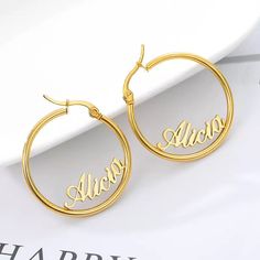 18k gold Will receive between 7-14 business days Earring Minimalist, Piercing Earrings, Name Earrings, Celtic Knots, Women Earrings, Stud Earrings For Women, Trendy Earrings, Valentines Jewelry, Rose Gold Color