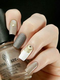 Nails Gold Nail, Nail Polish Trends, Her Nails, Gray Nails, Thanksgiving Nails, Halloween Nail Art, Beautiful Nail Art, Nail Arts, Creative Nails