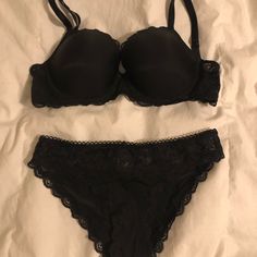 Victoria Secret Black Bra And Matching Black Panty Lightly Padded Bra Size 32dd Bra Small Lace Panty Undergarment Set, Marvel Shifting, Jelly Wallpaper, Victoria Secret Black, Floral Bra, Blue Bra, Altering Clothes, Victoria Secret Lingerie, Bra Panty