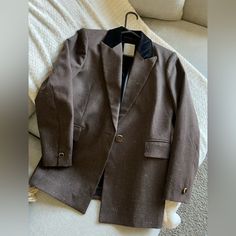 Like New Condition Luxury Brown Winter Blazer, Luxury Brown Outerwear With Suit Collar, Luxury Brown Tweed Jacket For Work, Luxury Brown Sport Coat For Fall, Tailored Brown Outerwear For Fall, Luxury Brown Sport Coat For Work, Brown Sport Coat With Suit Collar For Fall, Brown Fall Sport Coat With Suit Collar, Tailored Brown Outerwear For Work