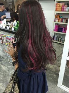 Pink Hair Streaks, Pink Hair Highlights, Pink Streaks, Pink Hair Dye, Peekaboo Hair, Dyed Hair Inspiration