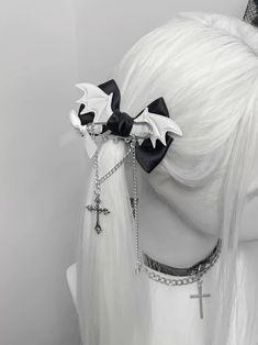 ❤︎Dark wing cross hair clip❤︎ Angel Accessories, Fashion Design Classes, Kawaii Wigs, Goth Hair, Concept Clothing, Victorian Clothing, Blue Pendant, Black Pendant, Hair Reference