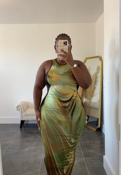 Bday Outfits, Date Night Outfit Classy, Plus Size Wedding Guest Dresses, Stage Presence, Outfit Options, Plus Size Gowns, Dresses To Wear, Perfect Wedding Gift