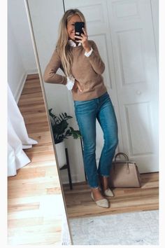 Friday Work Outfit Spring, Early Fall Outfits Work, Classic Ingenue Style, Casual Friday Work Outfits Fall, Preppy Work Outfits Women, Dress Down Friday Work, Wardrobe Office, Friday Outfit For Work, Casual Friday Outfit