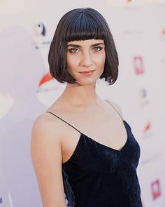 Womens Bob Hairstyles, Short Bobs With Bangs, Mod Hair, Square Face Hairstyles, Stylish Short Haircuts, Short Fringe, Cute Hairstyles For Short Hair