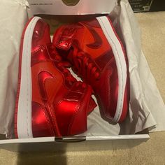 Air Jordan 1 Mid Se 6.5 Women’s Or 5y Nib University Red Pomegranate Jordan 1 Lows, Jordan 1 Mid White, Jordan Basketball Shoes, Jordan Retro 6, Low Top Jordans, Nike Air Jordan 6, Air Jordan 1 Mid Se, Jordan 4s, Jordan Red