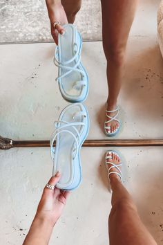 Idea Story, Shoe Platform, Shoes Shopping, Amazing Lace, Elegante Casual, Shoe Inspo, Aesthetic Shoes, Swag Shoes, Mode Inspo