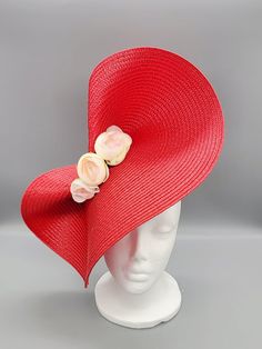 A jaw-dropping red fascinator with a floral accent.  Attached to a thin headband for ease of use.   This stunning handmade hat would be perfect for horse races, weddings, church, christening, tea parties, cocktail parties, birthdays, bridal showers, engagement parties, bachelorette parties, baby showers, Mother's Day or just because you're ready to slay. If you're interested in having Rose + Ivy design a custom hat for your occasion, please send us a message and include your desired color or a p Wedding Tea Party, Red Fascinator, Horse Races, Derby Hats Fascinators, Christmas Church, Hat Fascinator, Horse Race, Wedding Tea, Tea Party Hats