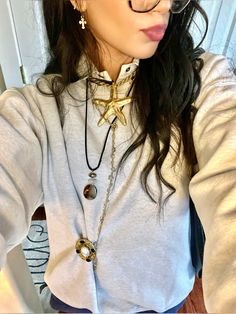 #fall #fashion #fashioninspiration #ootd #ootdinspo #ootdbloggers #content #trending #outfits #jewelry #goldjewelryideas Outfits Jewelry, Jewelry Inspo, Fall Fashion, Fashion Models, Fashion Inspo, Style Inspiration, Street Wear, Trending Outfits