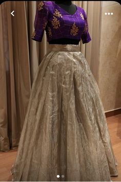 Purple Blouse Lehenga, Purple Dress Outfit Party Indian, Latest Model Lehenga Designs, South Indian Party Wear Dresses, Simple Crop Top Lehenga Designs, Crop Tops Designs For Lehenga, Leghanga Half Saree Blouse Design, Traditional Crop Top Designs For Lehenga, Croptops Lehenga Designs