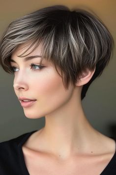 Pixie Cut für feines Haar: 61+ zauberhafte Varianten - hairtastic.de Long Pixie Hairstyles, Short Pixie Cut, Girl Short Hair, Short Pixie, Short Hair Haircuts, Pixie Hairstyles, Pixie Haircut, Womens Haircuts