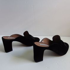 This Is A New, Unworn Pair Of Tabitha Simmons Velvet Mule, With Bow Detail. The Size Is 38 Eu/7.5 Us. They Have A Covered Chunk Heels That Is Approx. 3". One Dust Bag And Box Included. Velvet Mules, Tabitha Simmons, Mule Clogs, Black Velvet, Clogs, Dust Bag, Velvet, Heels, Women Shopping