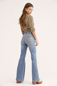 High Rise Western Jeans, High Waisted Wrangler Jeans, Lewis Jeans Woman, Free People Jeans Outfit, Best High Waisted Jeans, Wrangler Flare Jeans, High Waisted Bootcut Jeans Outfit, Free People Clothes, High Rise Jeans Outfit