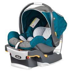 a baby car seat that is blue and grey