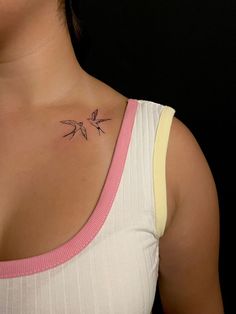 . Two Hummingbird Tattoo, Love Birds Tattoo, Chest Neck Tattoo, Bird Tattoo Ideas, Girlfriend Tattoos, Pine Tattoo, Small Shoulder Tattoos, Finger Tattoo For Women, Swallow Tattoo