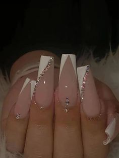 Nails | Stylish Nails | Trendy Nails Ideas | Cute Nails Design | Nails Acrylic | Basic Baddie Nails #Nails #nailsideas French Tip Acrylic Nails, Her Nails, Acrylic Nails Coffin, Girls Nails, Stick On Nails, Square Acrylic Nails, Luxury Nails