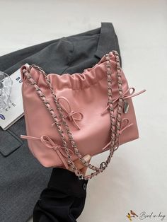 BirdinBag - Stylish Bow and Chain Accent Shoulder Bag - Your Fashionable Must-Have Butterfly Bags, Commuter Bag, Details Pictures, Stylish Shoulder Bag, Word Wrap, White Space, Womens Crossbody Bag, Bag Bag, Cute Bows