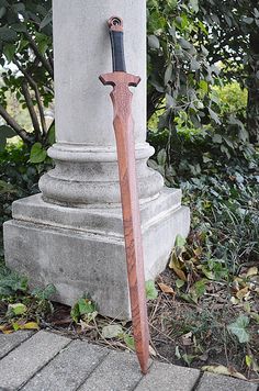 Wooden Swords, Dragon Riders, Woodworking Inspiration, Cool Swords, Whittling, Unique Features, Wood Toys