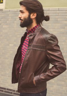 Mens Ponytail Hairstyles, Half Pony, Best Long Haircuts, Man With A Beard, Man Bun Hairstyles, Hipster Hairstyles, Half Ponytail