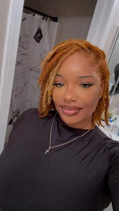 Dreadlock Dye Ideas For Black Women, Ginger Dreadlocks Black Women, Tri Color Locs, Orange And Blonde Locs, Ginger And Blonde Dreads, Burnt Orange Locs Black Women, Dreadlock Dye Ideas, Strawberry Blonde Locs, Golden Brown Locs