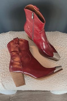 Our bestselling Walking In A Western Way bootie is BACK!! In 3 new colors, pink, cherry, and gray!! Get your favorite now, because they will sell fast!!  Casual western bootie with silver detailing Runs true to size Heel height is 3in Pink Booties Outfit, Bride Boots, Pink Booties, Fast Casual, Western Booties, Amazing Lace, Native Style, Pink Cherry, Sharp Dressed Man