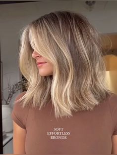 short hairstyles Simple Clothes, Blonde Hair Transformations, 2023 Hair, Fall Blonde, Blonde Hair Inspiration, Mom Hairstyles, Blonde Hair Looks, Short Blonde Hair