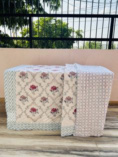 Add a touch of elegance and comfort to your home with this stunning soft cotton Indian quilt. Featuring vibrant floral patterns and intricate designs, this quilt is perfect for cozy nights or as a stylish bed accent. 🌺✨ Made with breathable cotton, it offers a lightweight yet warm feel, making it ideal for all seasons. 🌿🛏️ Bring home a piece of traditional Indian craftsmanship and transform your space with its beauty and comfort! 💕