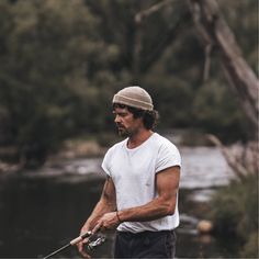 100% Australian wool beanie inspired by the classic fisherman design. Built for camping or hiking to cold city days and everything in between. Sizing: Shallow fit, designed to sit above ears. Outdoorsy Style Men, Camping Outfits Men, Country Outfits Men, Exploring Outfit, Styling Moodboard, Hiking Outfit Men, Country Mens Fashion, Outdoorsy Style