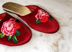 The flower of spring, Peony is the most popular flower in the Far East, also known as 'Queen of flowers'. This aromatic and feminine flower that you can imagine the fragrance of romantic spring. Almond toe with padded soles for adding comfort. They are crafted from butter-soft leather lining and insole. Outsole is leather in soft brushed handfeel. Narrow fit with low heel for extra elegance. You can pair with your favorite jeans for a stroll on Sunday farmer's market, or make yourself comfy with Flight Outfit, Spring Peony, Velvet Mules, Most Popular Flowers, Popular Flowers, Farmer's Market, Favorite Jeans, Low Heels, Red Wine