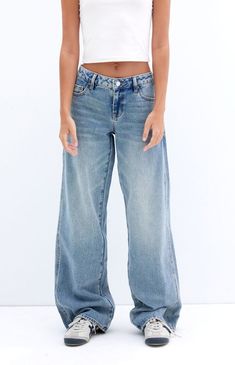 Simple, trendy, and comfortable, the Casey Medium Indigo Low Rise Baggy Jeans from PacSun are bound to be your new go-to this season. Featuring a low-rise waist and wide-leg openings with a baggy fit, these jeans come in a versatile medium indigo wash and has a durable rigid cotton construction.Model is wearing a size 26Model measurements: 5’7” height, 30” bust, 23” waist, 33” hip PacSun Womens Casey Medium Indigo Low Rise Baggy Jeans - Blue size XS Medium Wash Baggy Jeans, Low Waisted Wide Leg Jeans, Pacsun Low Rise Jeans, Levi Low Loose Jeans, Lowrise Baggy Jeans, Pacsun Jeans Outfit, Mid Rise Baggy Jeans, Dark Blue Baggy Jeans, Cute Baggy Jeans