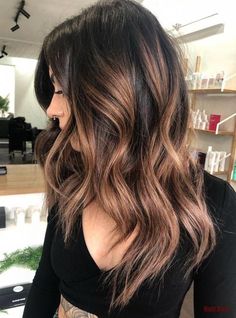 Dark Brown Hair With Highlights Balayage, Dark Brown To Light Brown, Brown Hair Cuts, Dark Brown Hair With Highlights, Hair Ext, 60 Hairstyles, Hair With Highlights, Brown Ombre Hair, Brunette Balayage