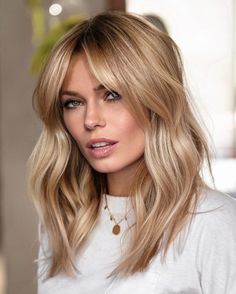 Long Hair With Bangs, Long Layered Hair, Curtain Bangs, Long Bob, Hair Envy, Shoulder Length Hair, Great Hair, Layered Hair