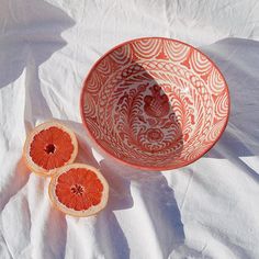 Pomelo Casa Coral Large Bowl Pomegranate Drawings, Pomegranate Drawing, Ceramic Designs, Hand Painted Designs, Apartment Goals, Hand Painted Bowls, Southern Spain, Terracotta Clay, Granada Spain