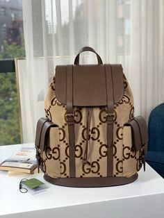 GUCCI SIZE:34X42X16cm Product Catalogue, Model Design, Trendy Tote, Casual Clothing, Gucci Bags, Bottega Veneta, Gucci Bag, Fashion Backpack, Luxury Bags