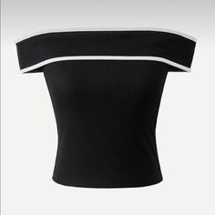 Brand New Never Worn Zara Trafaluc Cropped Top. Black Color (White Picture For Style Reference). Size S Zara Black Fitted Top, Style Reference, Bardot Top, Zara Top, Cute Crop Tops, Dream Lifestyle, White Picture, Zara Black, Cropped Top