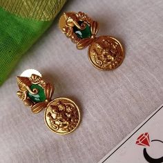 Earrings Gold Indian, One Gram Gold Jewellery, Small Earrings Gold, Temple Jewellery Earrings, Antique Gold Earrings, Simple Gold Earrings, Antique Necklaces Design, Antique Gold Jewelry Indian